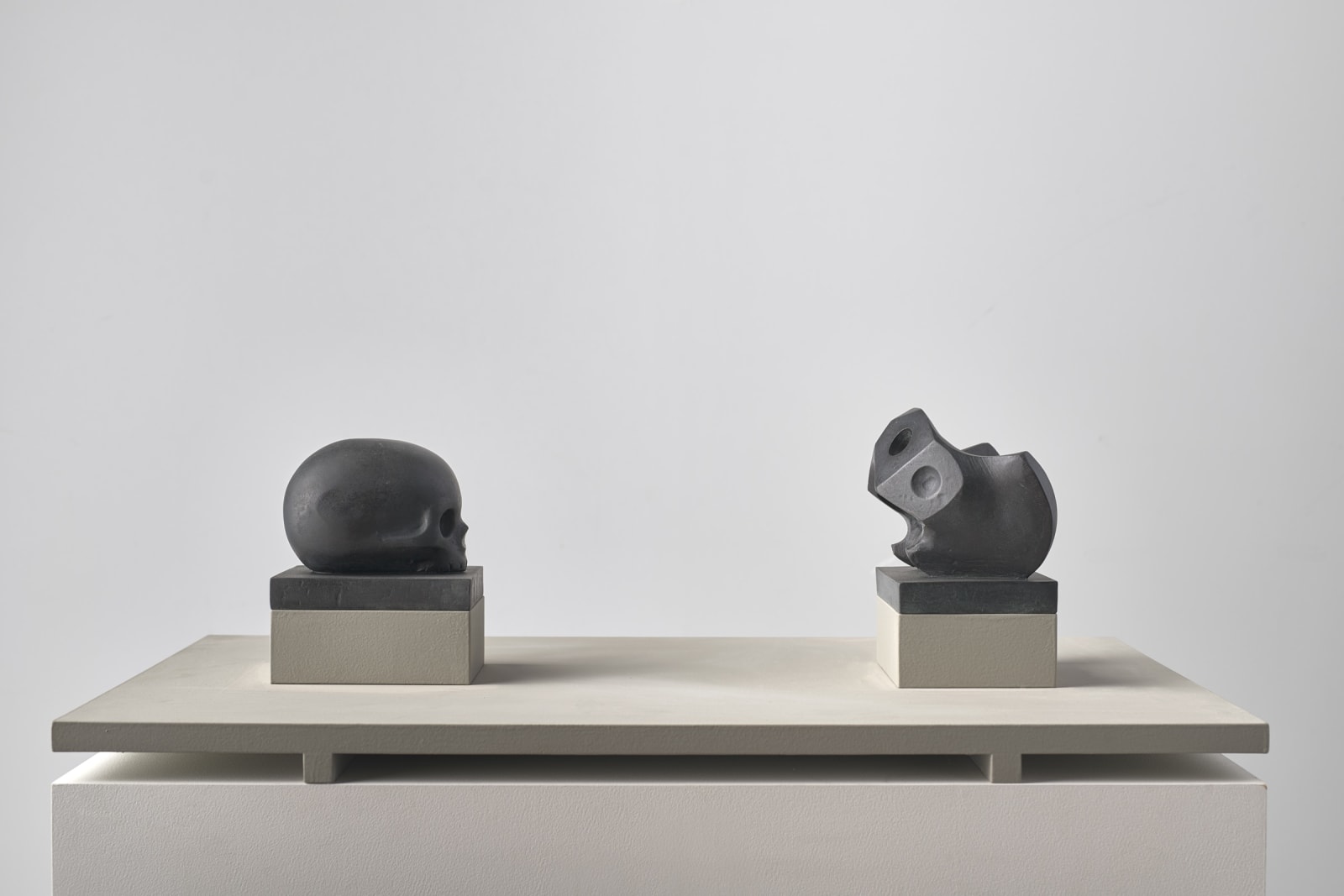 Kenny Hunter, Crown and Root (Skull and Pelvis), 2023
