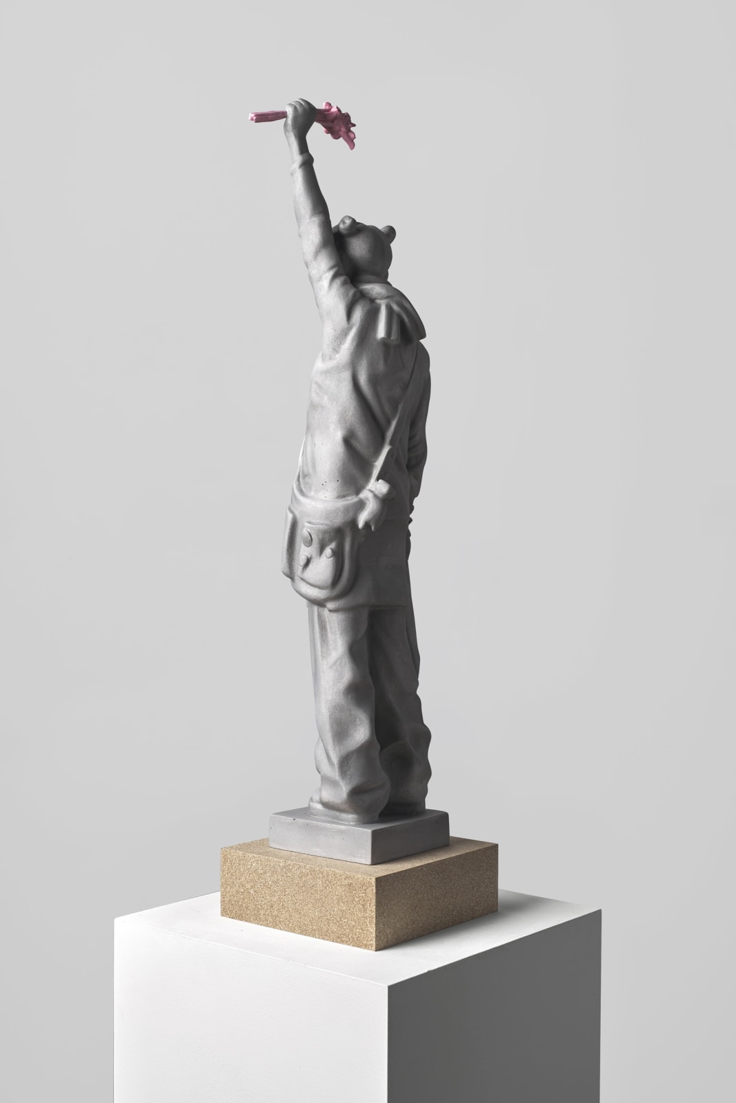 Kenny Hunter, Feedback Loop, 2022