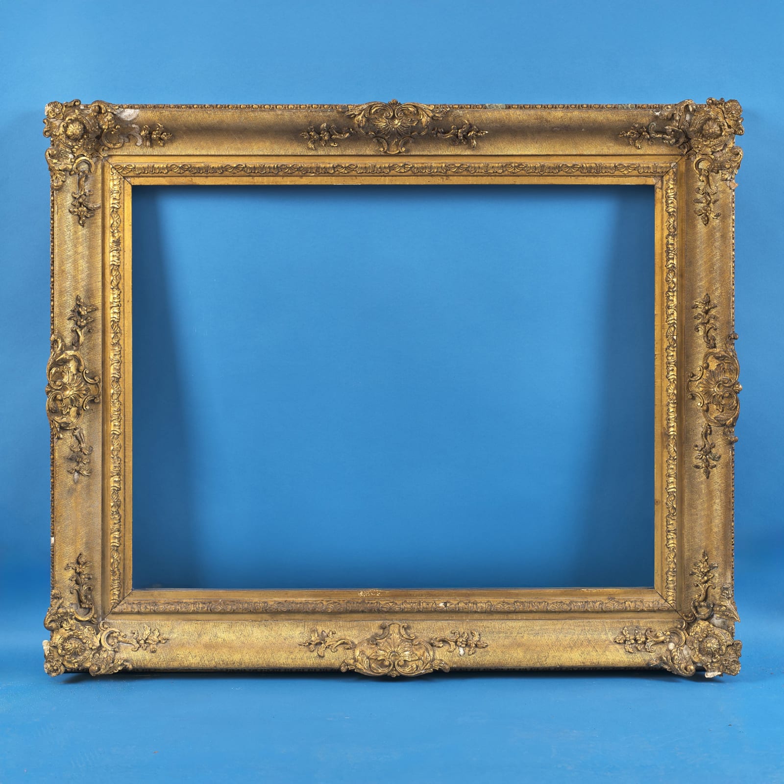 English corner and centre frame, 19th century