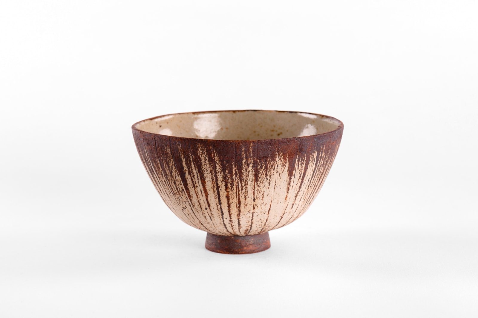 Waistel Cooper, Footed tea bowl, 1950s