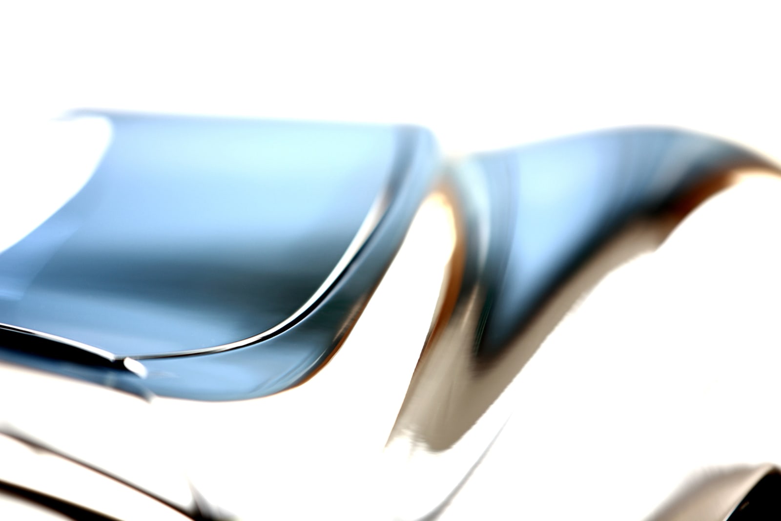 Clint Strydom, ARCHIVE _ Aston Martin Elements_Clint Strydom_REFLECTIONS 01