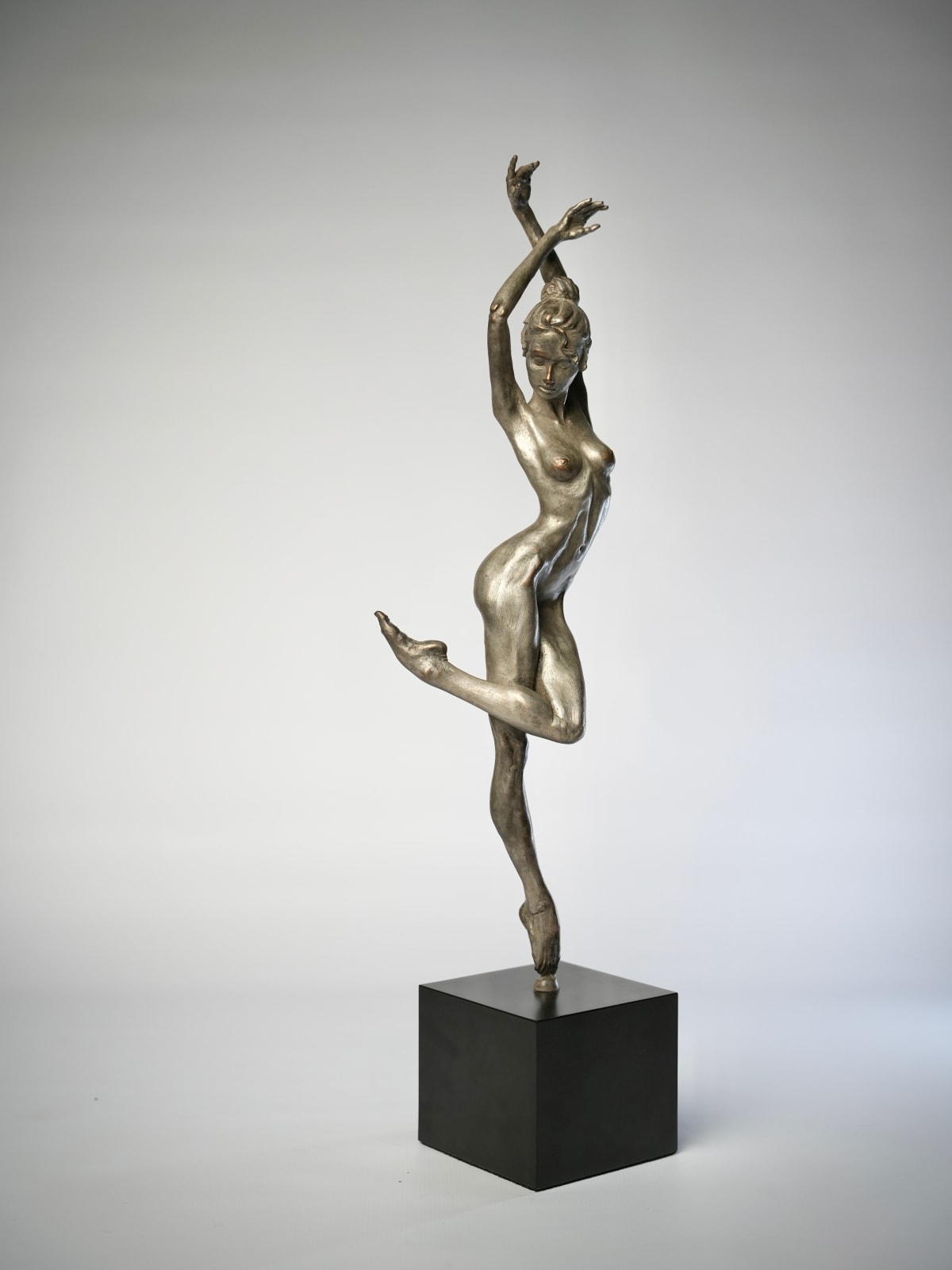 James Cook, Dancer, 2016