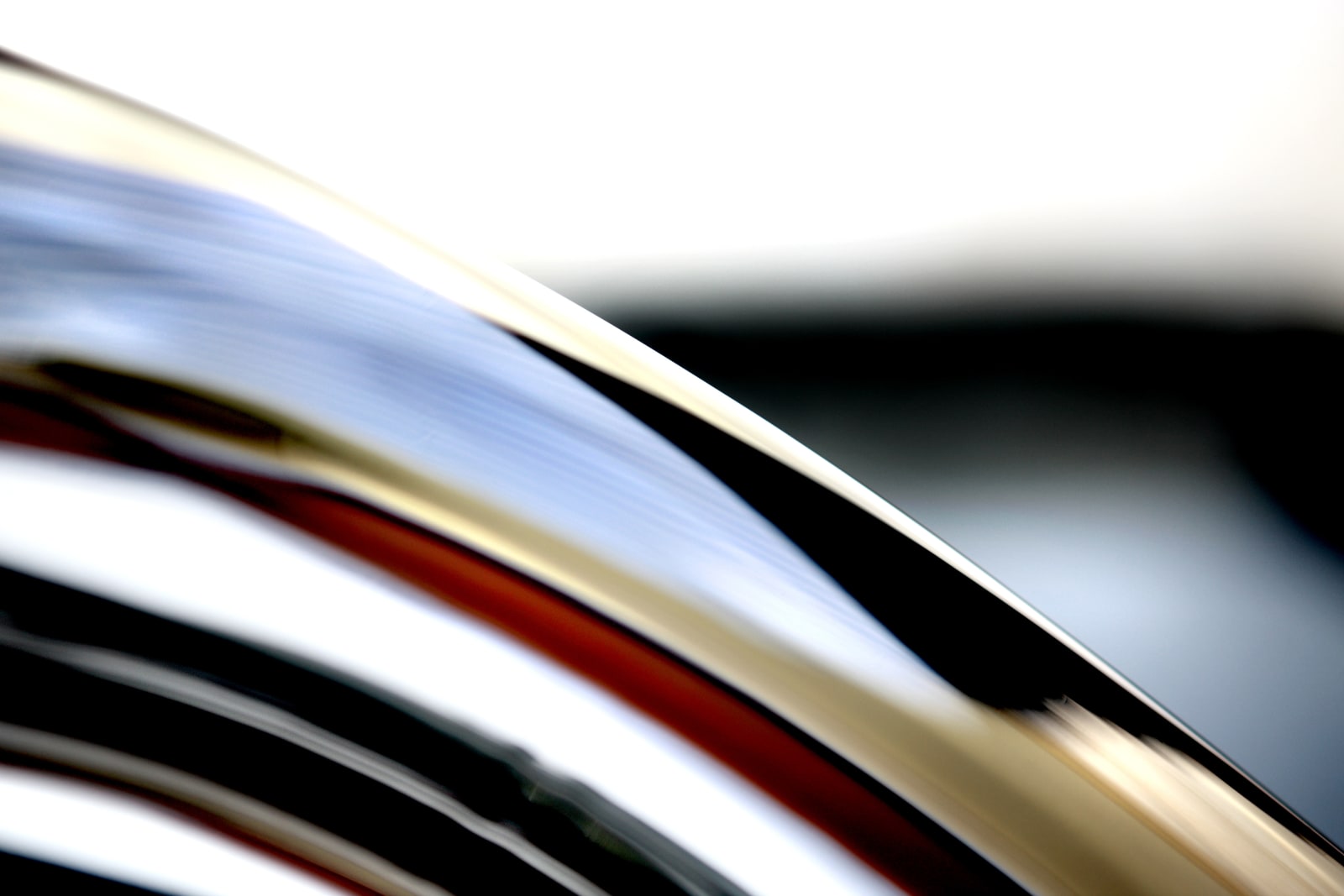 Clint Strydom, ARCHIVE _ Aston Martin Elements_Clint Strydom_PERSPECTIVES 04