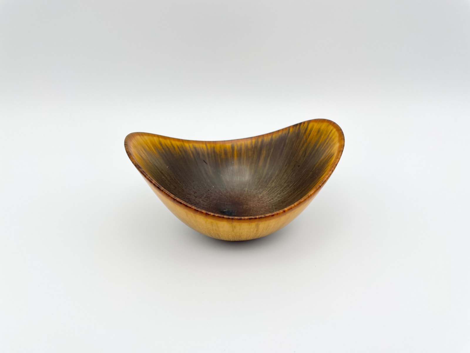 Gunnar Nylund, Untitled, (from ARO series, vessel with matte hare's-fur decoration in golden and brown tones, for Rörstrand, Sweden), 1954