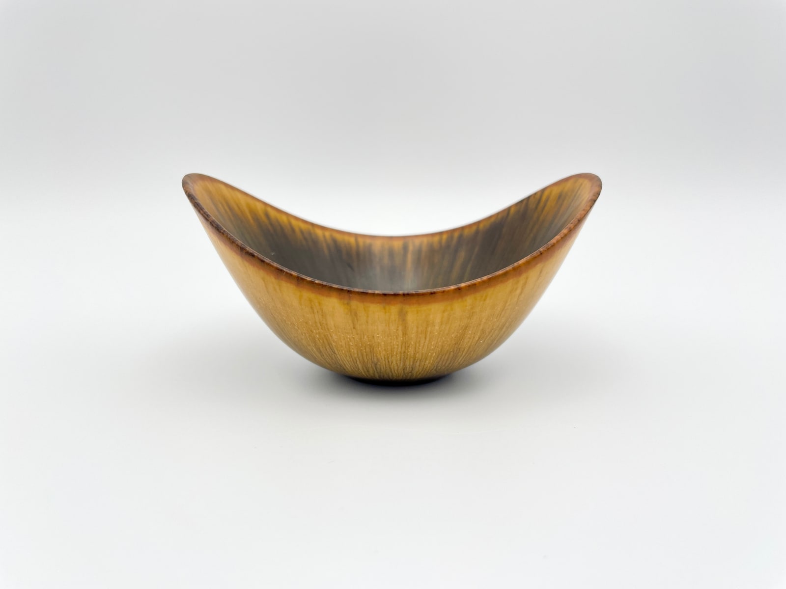 Gunnar Nylund, Untitled, (from ARO series, vessel with matte hare's-fur decoration in golden and brown tones, for Rörstrand, Sweden), 1954
