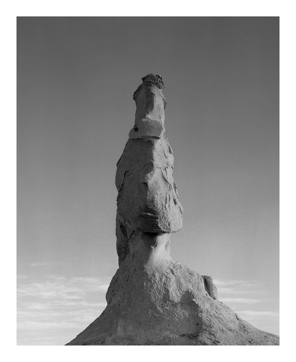 Darren Harvey-Regan, The Erratics (exposure 10), 2015
