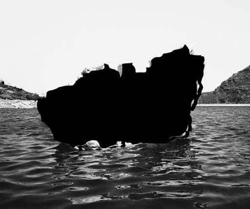 Nico Krijno, Removing the Rock, 2015