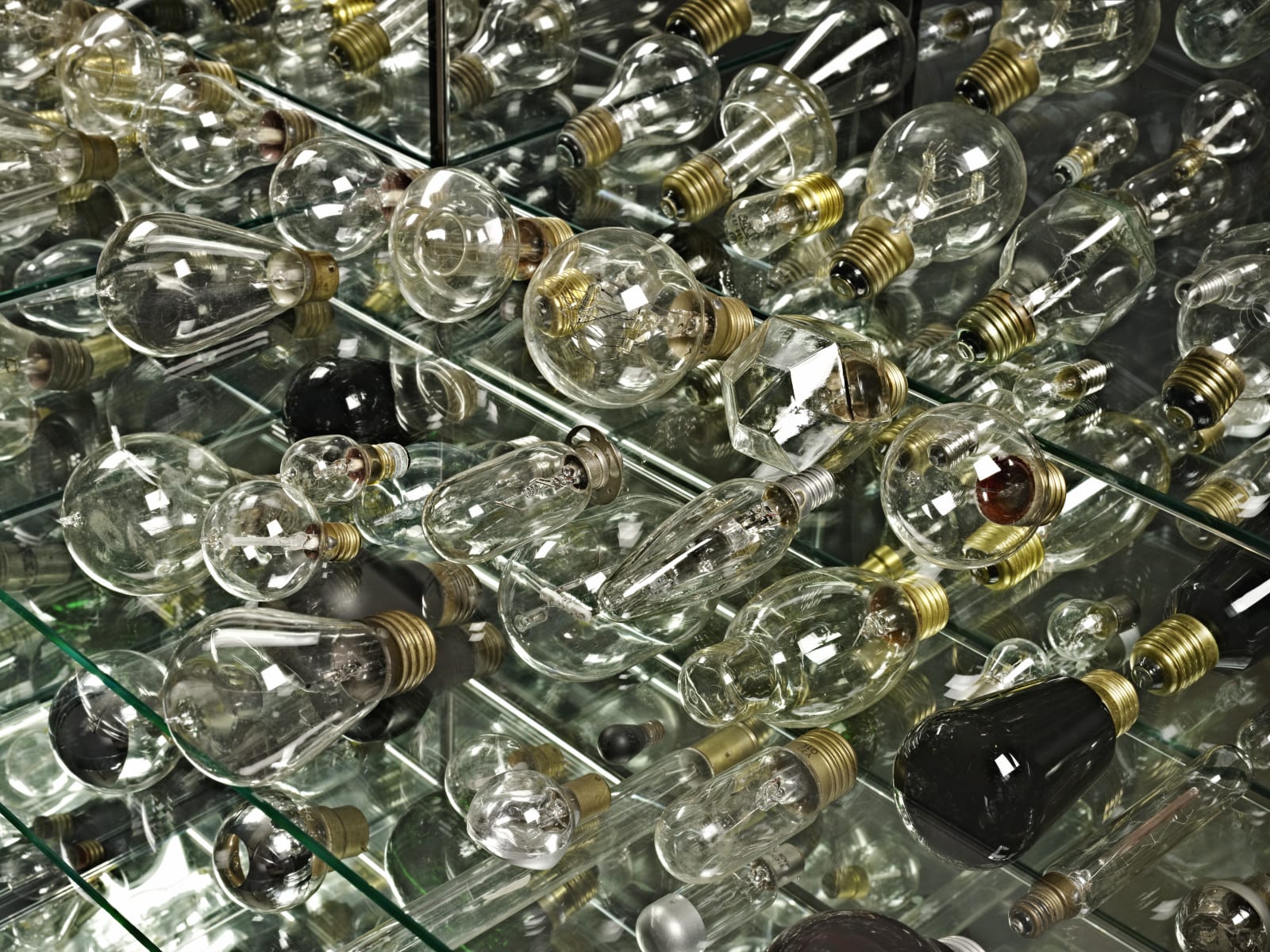 Scheltens & Abbenes, COS Collections / Light Bulbs, 2012