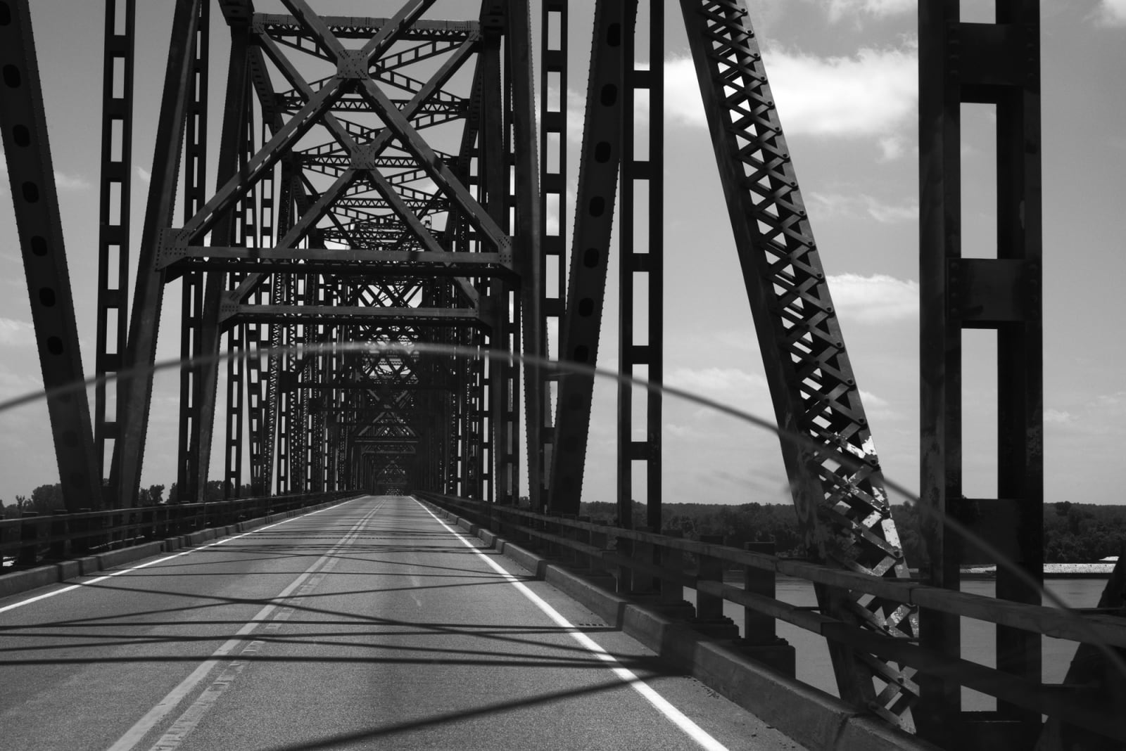 Robin de Puy, If this is true... / Bridge, Cairo (Illinois), 2015