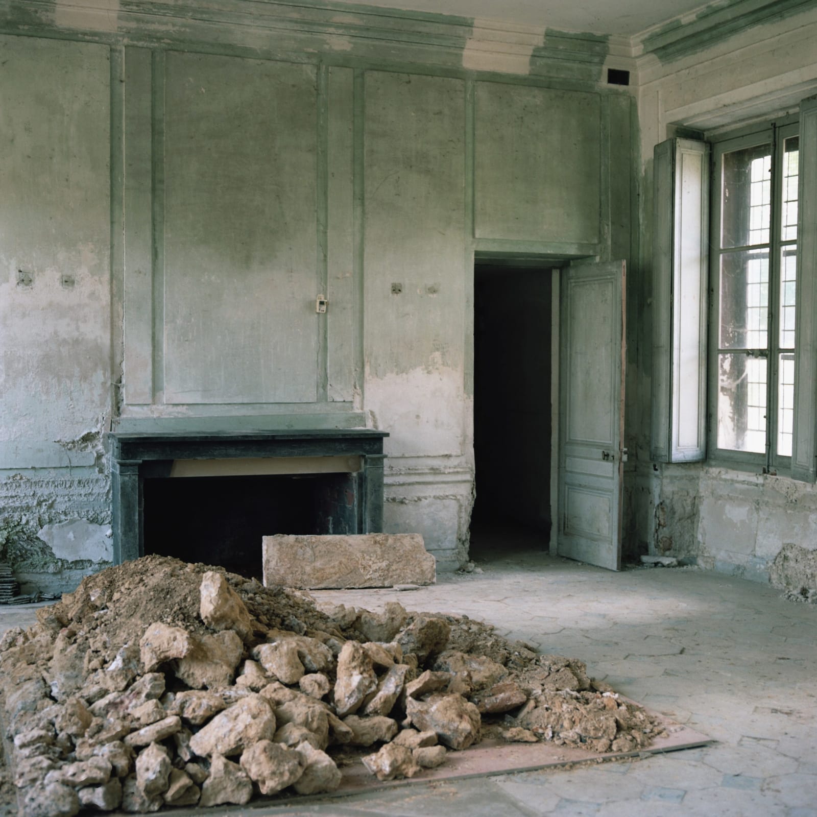 Claire Adelfang, Le Hameau de la Reine - Interieur VI, 2014