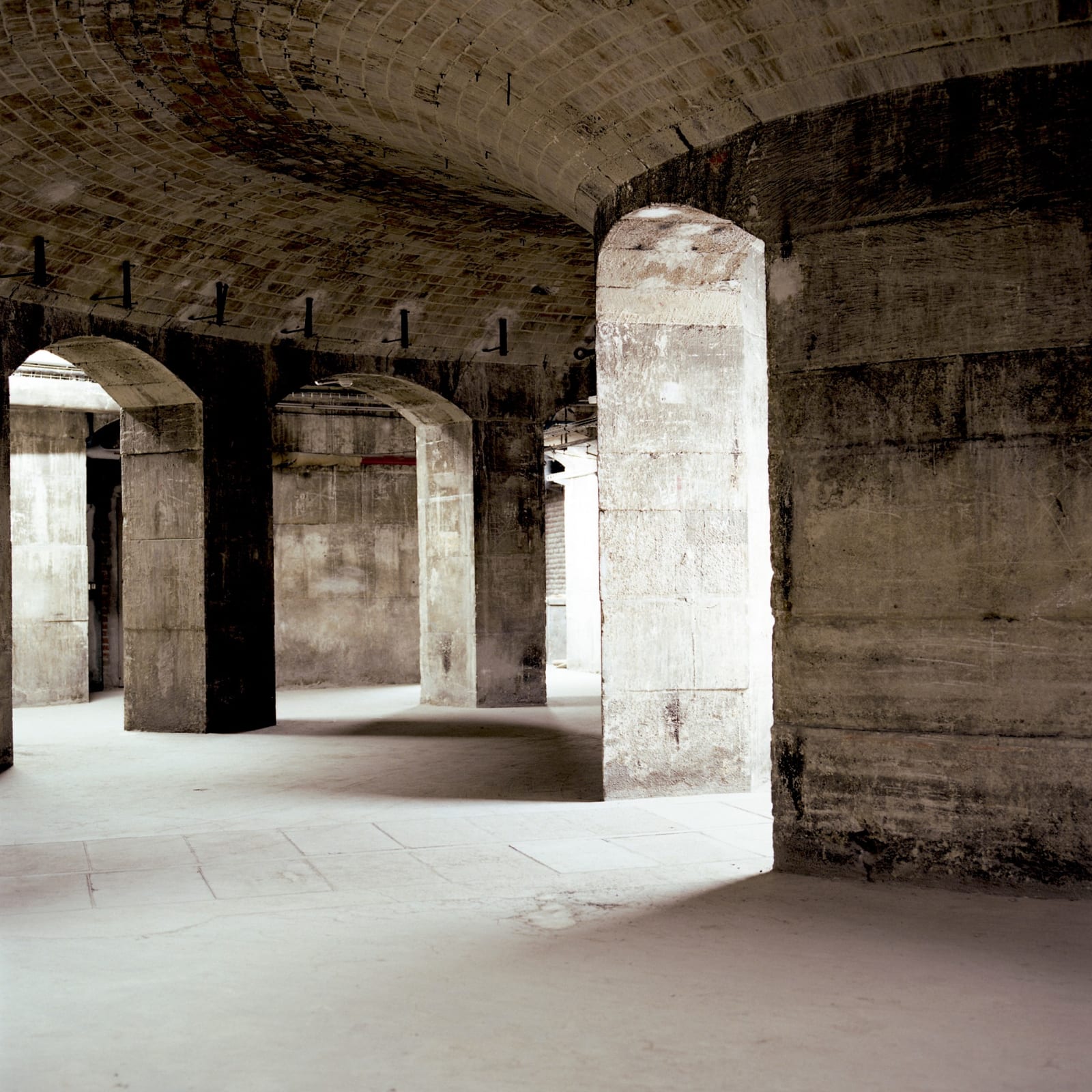 Claire Adelfang, Palais Garnier - Crypte II, 2015