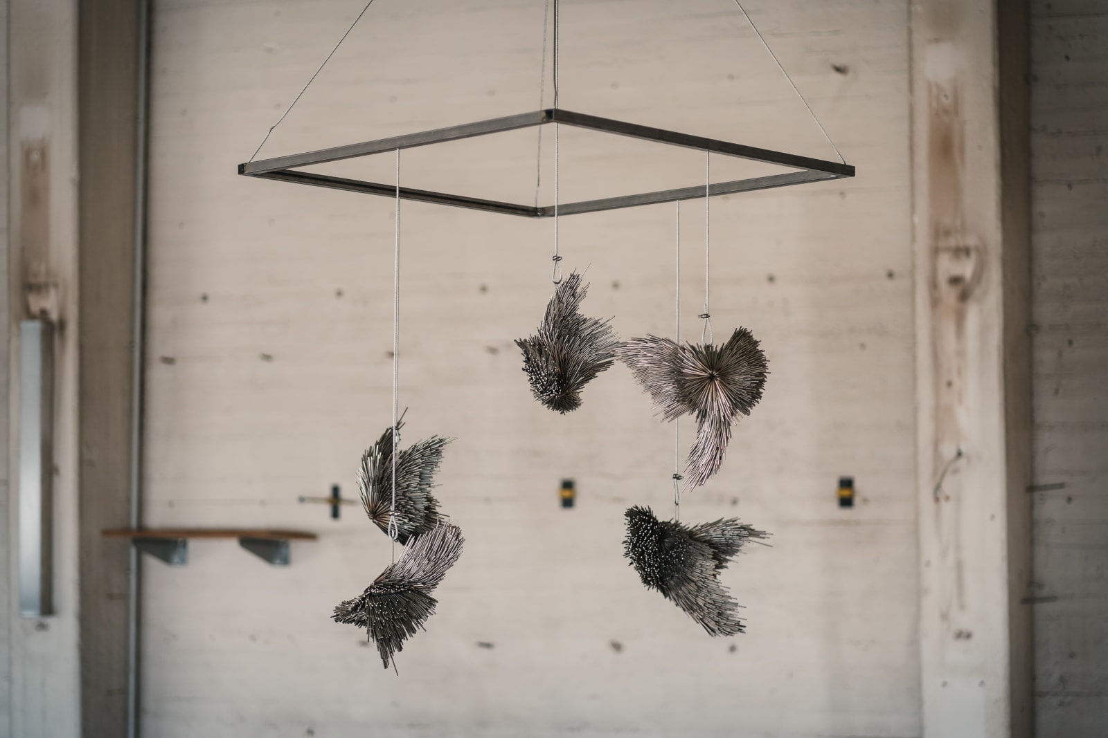 Jake Michael Singer, Small hanging Murmurs, 2019