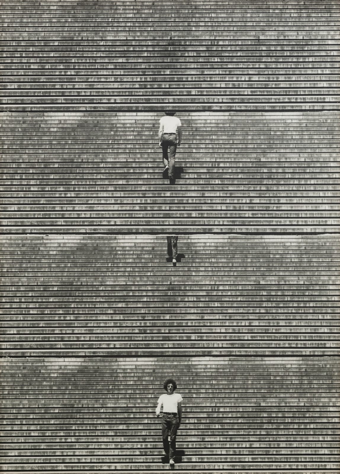 Klaus Rinke, Hineingehen und herauskommen - Rentrer Sortir Biennale Tokyo, Japan, 1970