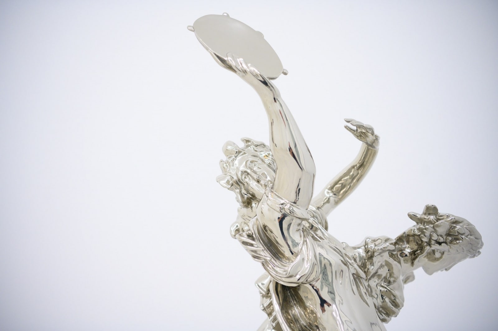 Wim Delvoye, Deux Bacchantes CCW, 2010