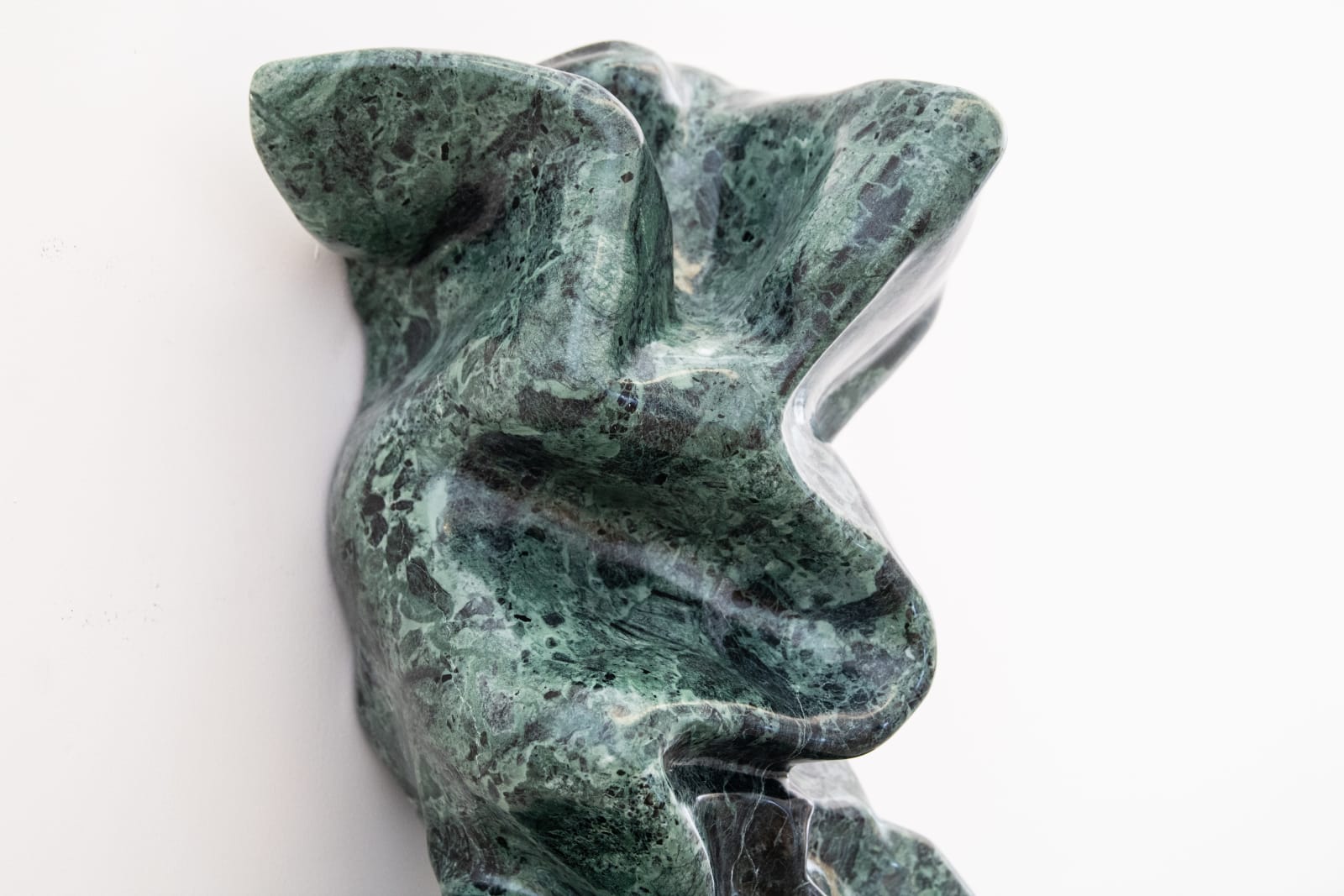 Lynda Benglis, Untitled II (Wing), 2020-2021