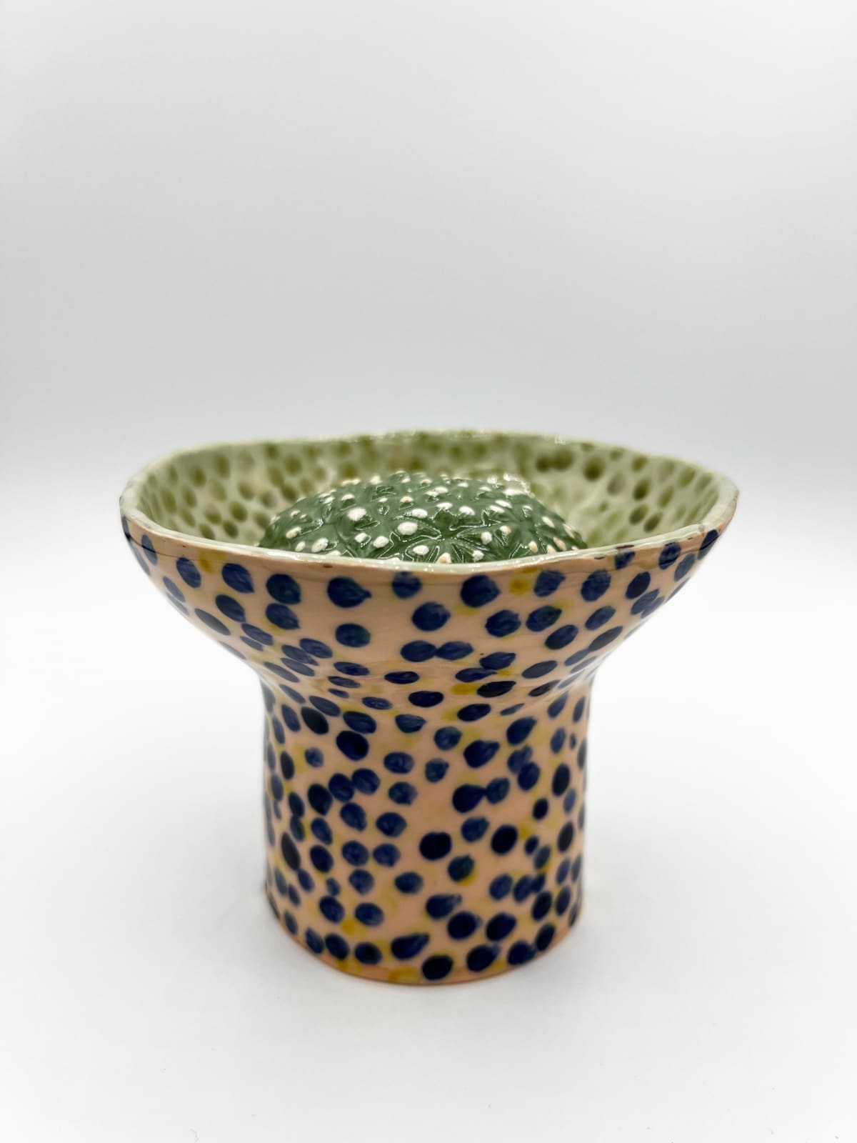 Elsa Mora, NESTING A BAD IDEA, 2023