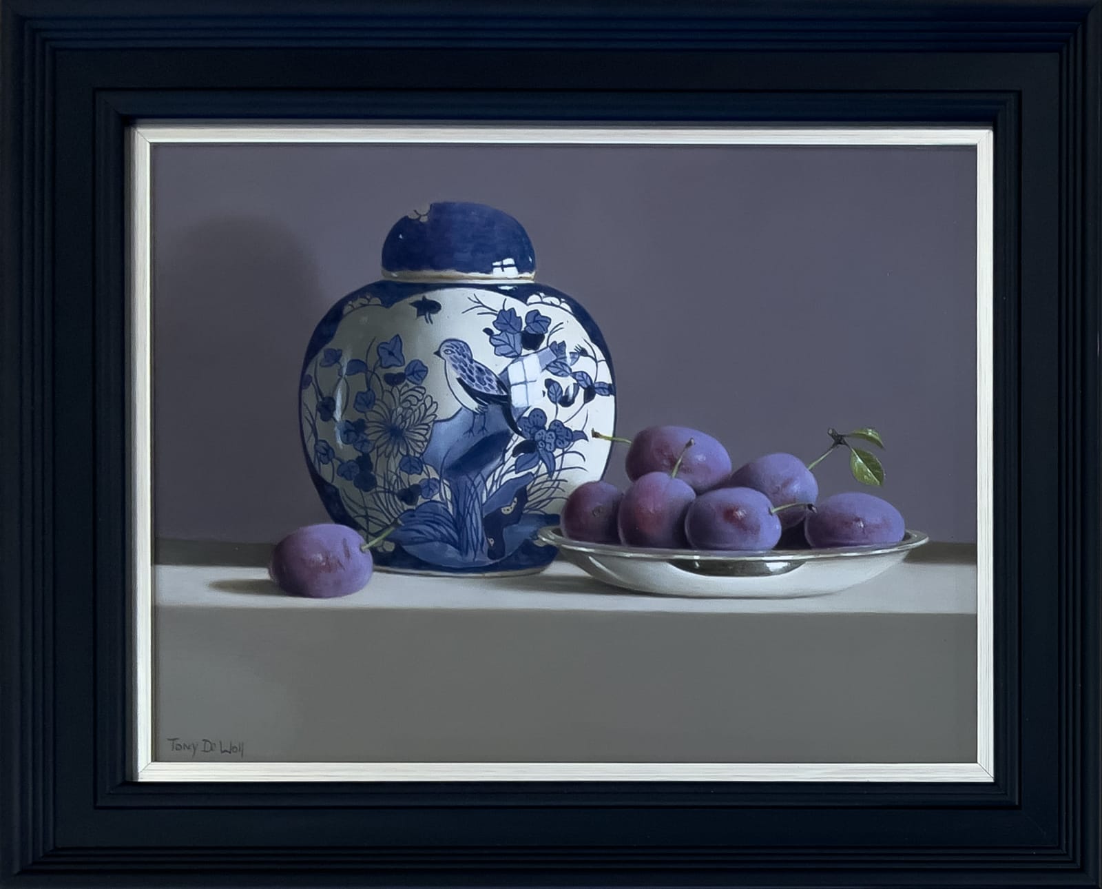 Tony de Wolf, Porcelain Vase with Plums in Silver Dish