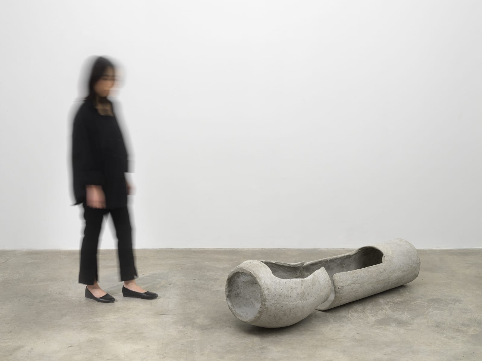 Mire Lee, Horizontal Forms; basket and cylinder, 2022