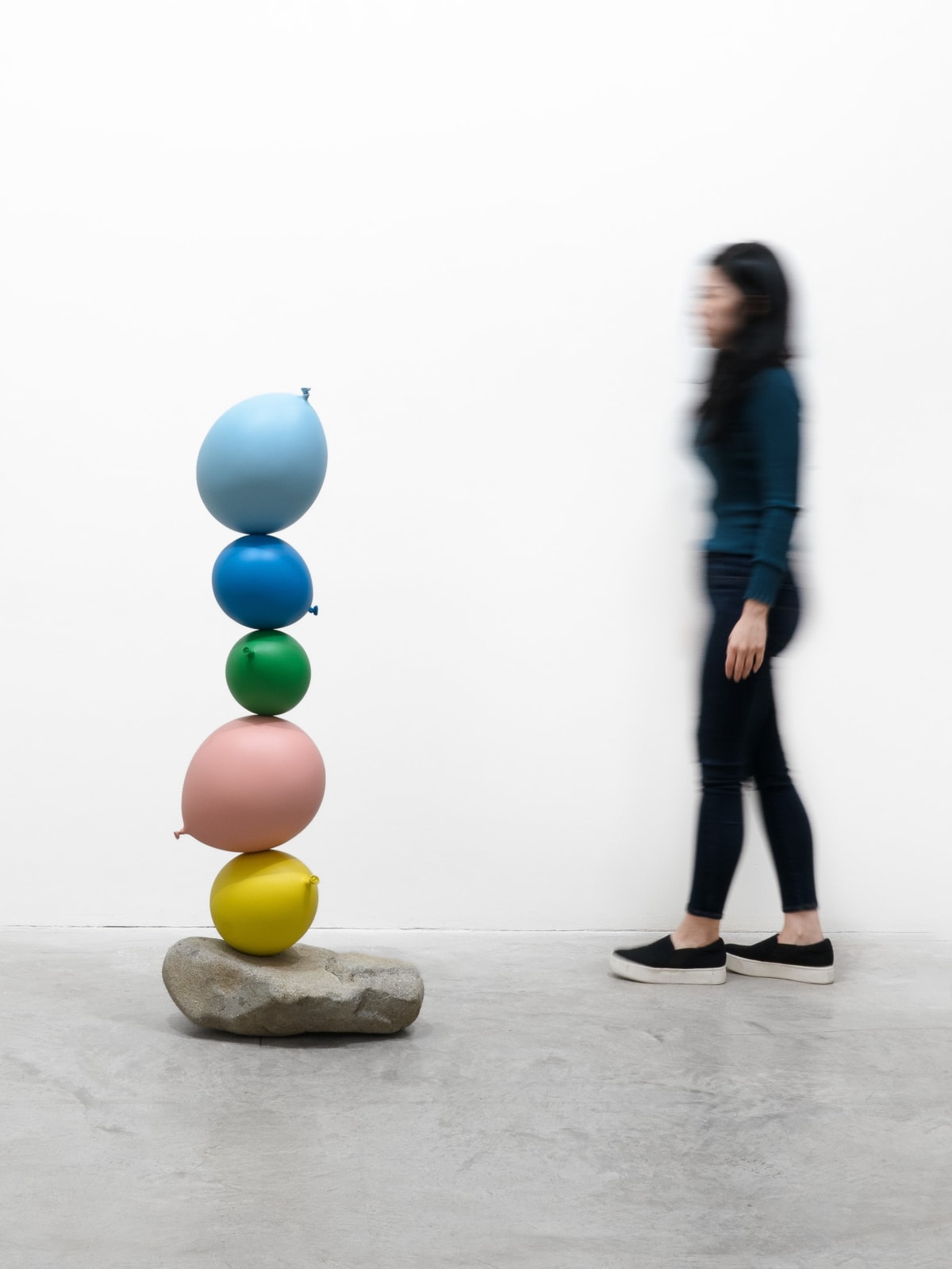 Gimhongsok, Untitled (Short People) Light Blue, Blue, Green, Gold, Silver, 2018