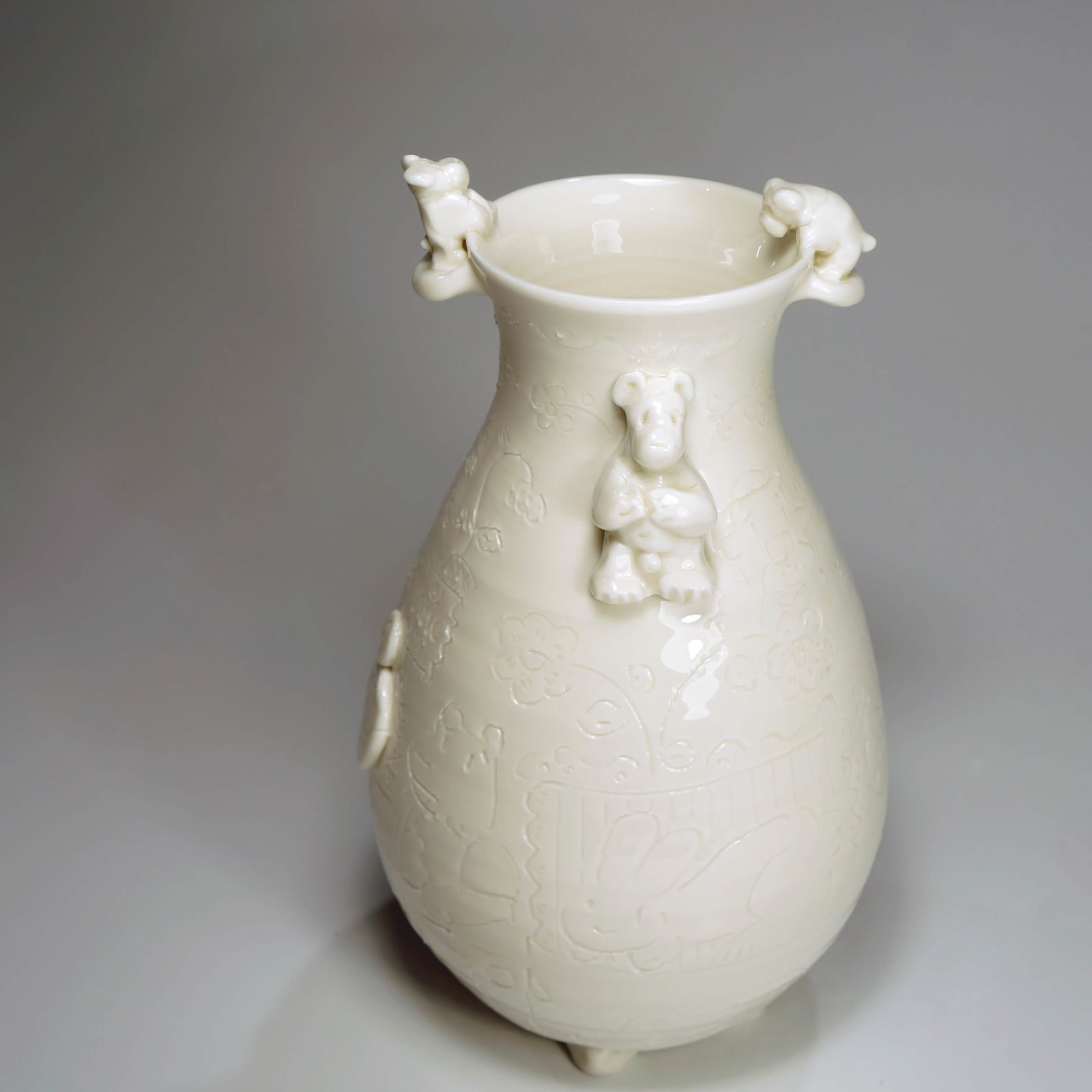 Jeffry Mitchell, Bear Ear Vase, 2019