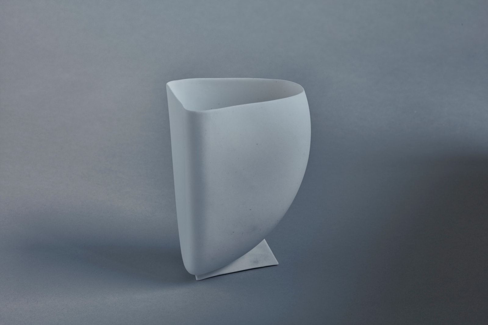 Jacqueline Poncelet, Form with Foot_Medium, 1974
