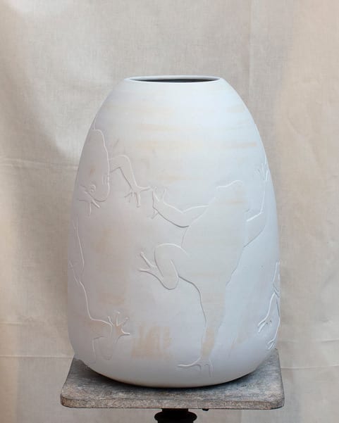 Gerald Mak, Dance (with Frogs on Vase), 2019