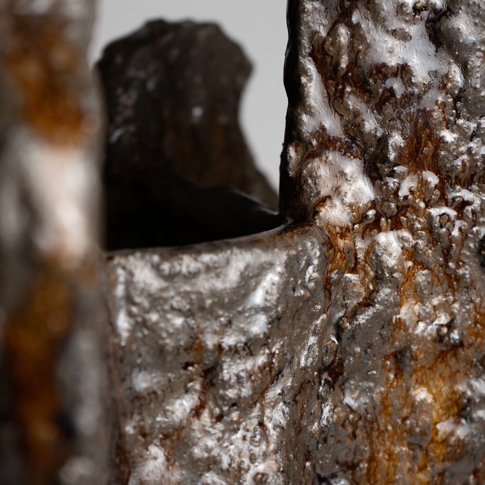 Jojo Corväiá, V-1390 MODULE Series, 2025