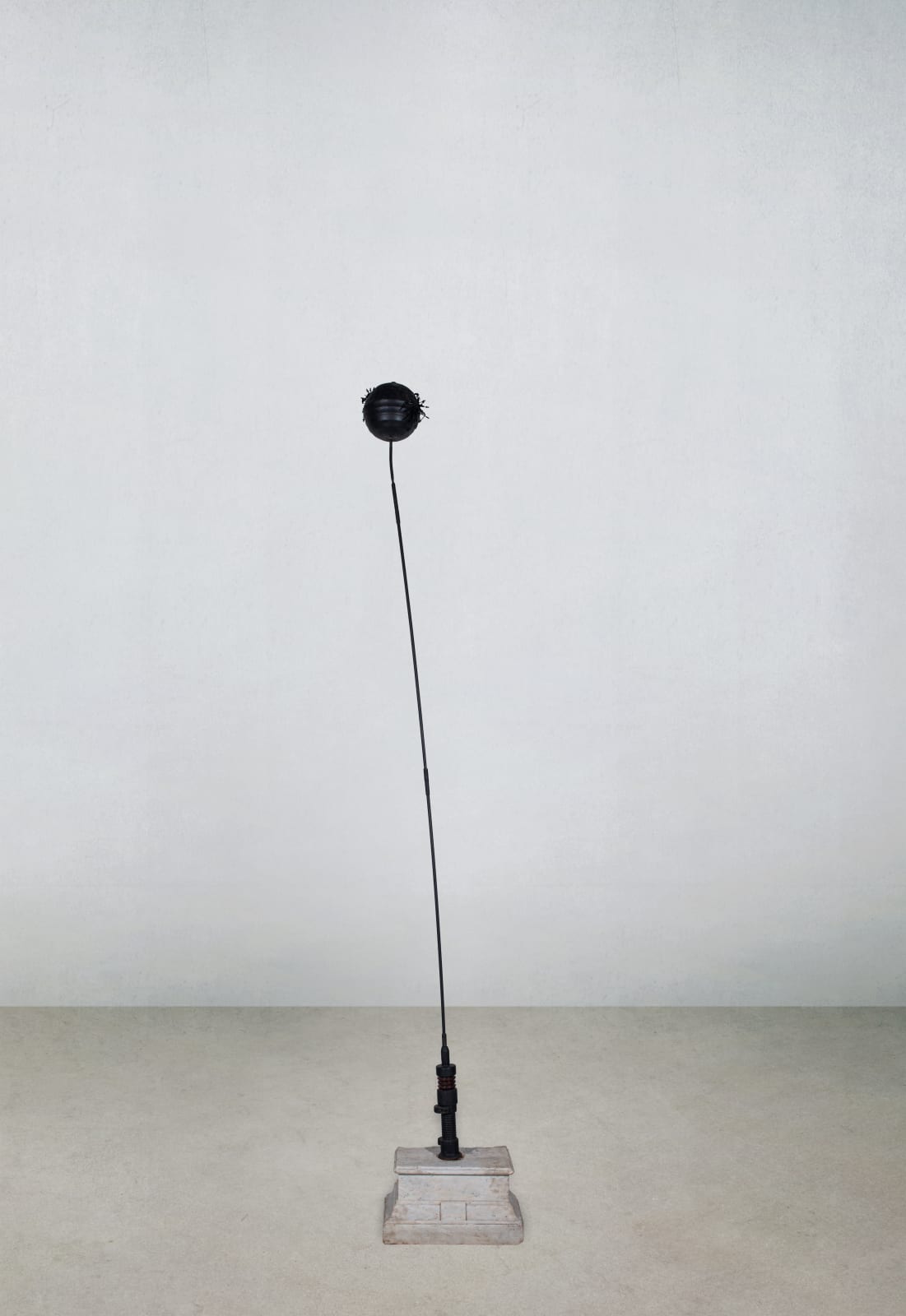 Takis, Signal (Sphere with magnets), ca 1970