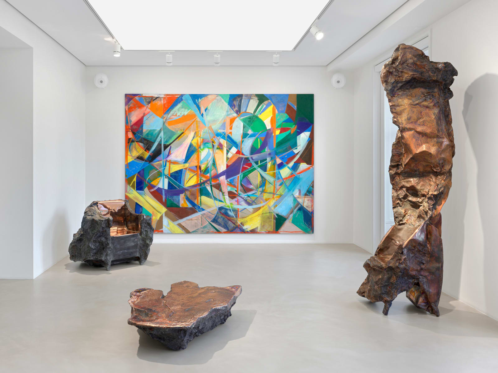 Mariana Oushiro, Calder, 2025