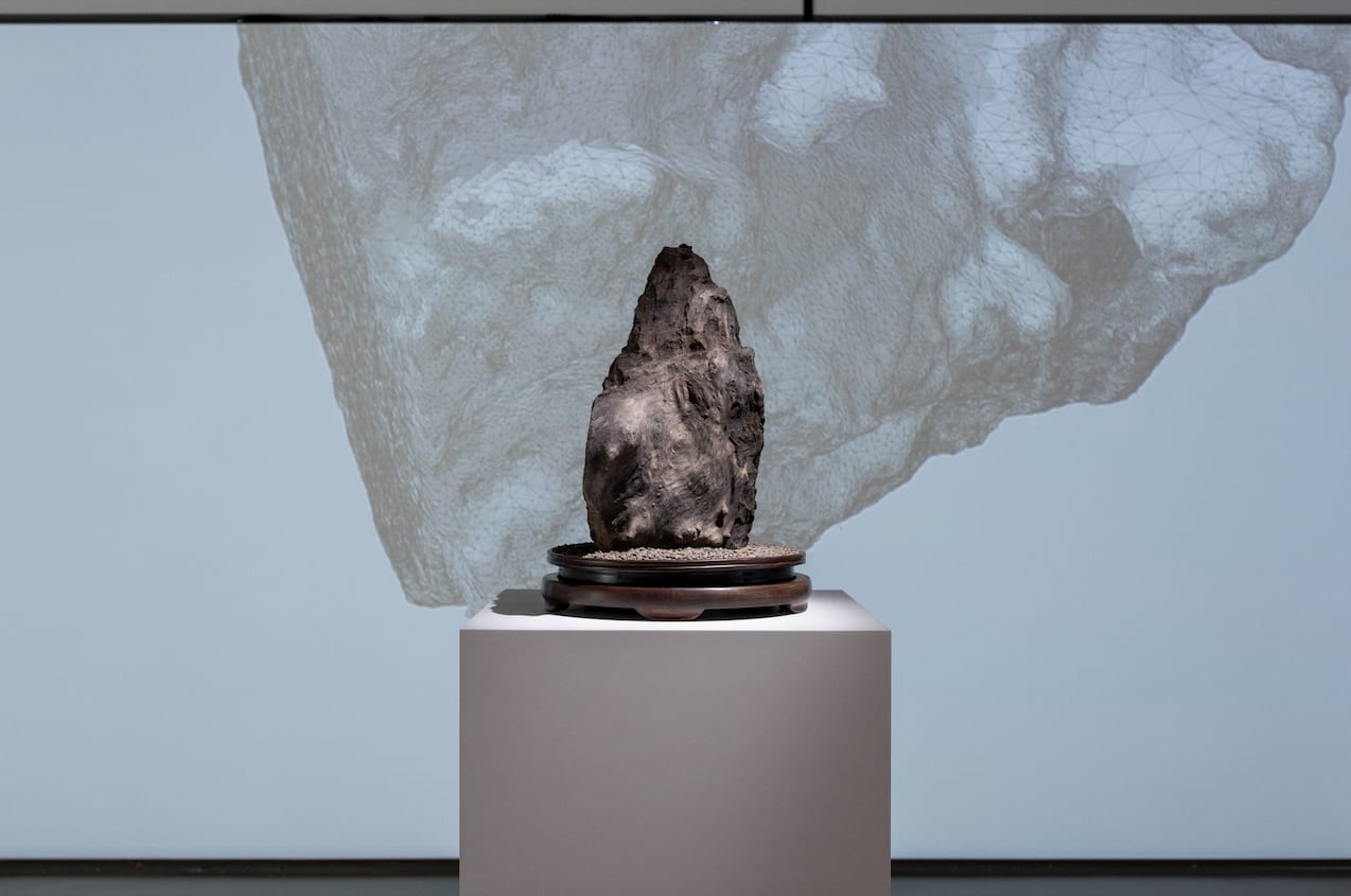 何兆基 HO Siu Kee, 遊山指掌間Wandering Mountain in the Palm of Your Hand, 2025