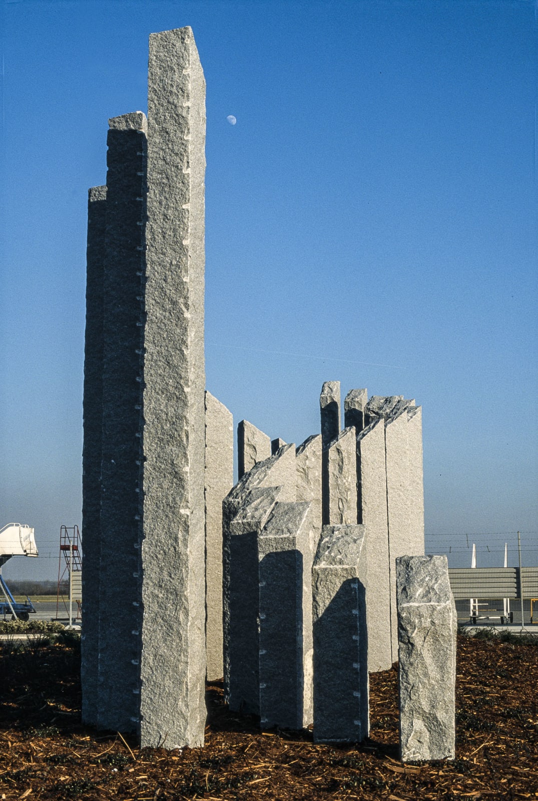 Tim Harrisson, Granite Sculpture II, 1995