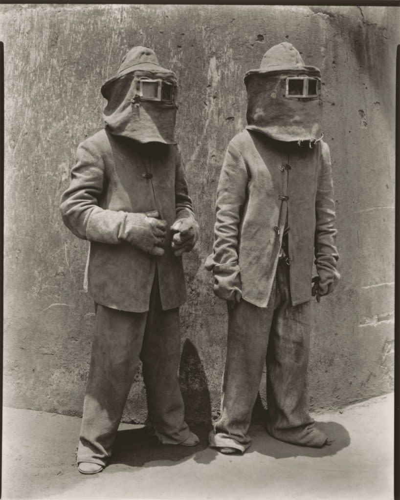 Manuel Alvarez Bravo, Trabajadores del fuego, 1935