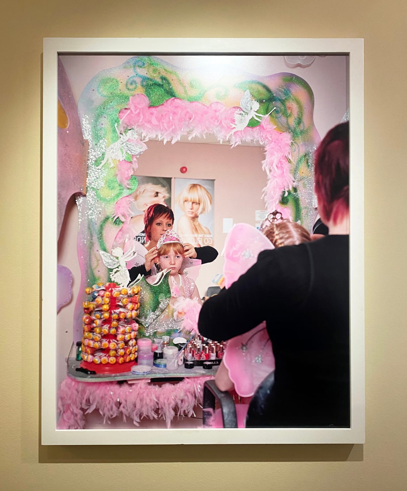 Anna Fox, Hair and Make-up Shop, 2010