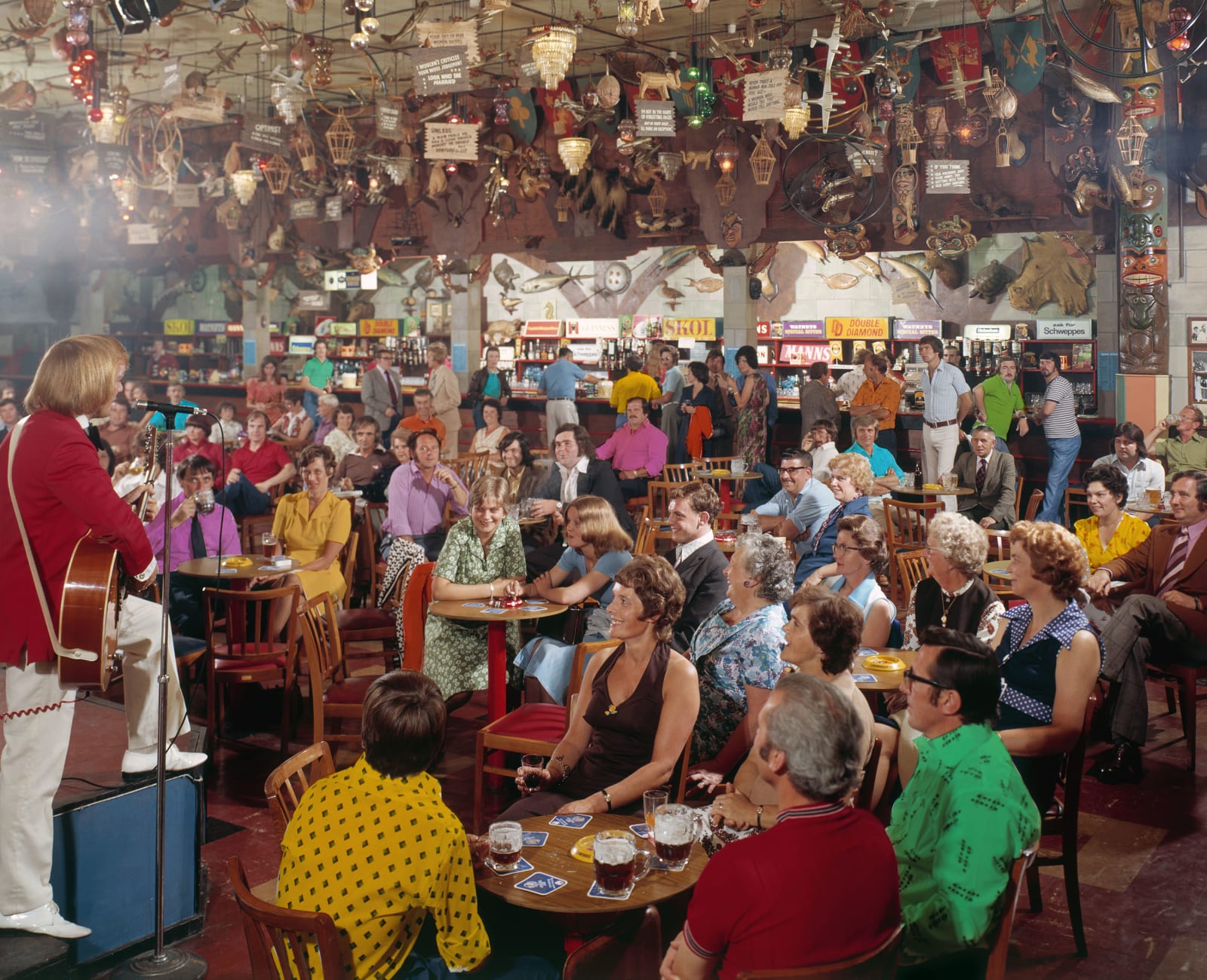John Hinde, BUTLIN'S FILEY, The Gaiety Lounge