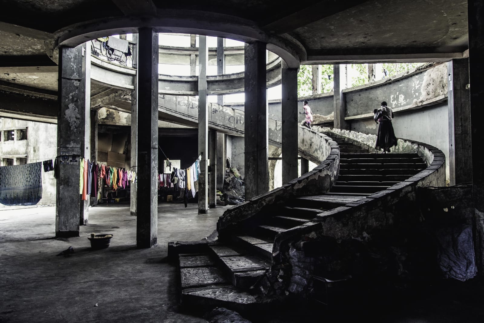 Presence, Amilton Neves, Grand Entrance, 2019