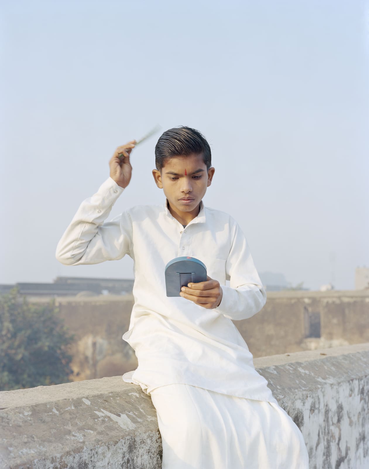Vasantha Yogananthan, Rama Combing His Hair, 2015