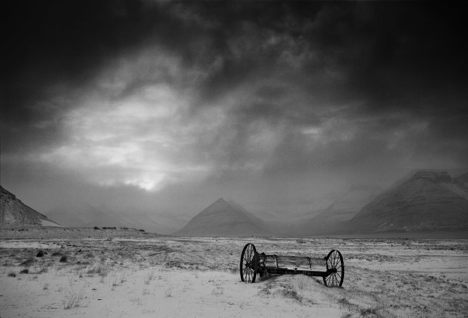 Ragnar Axelsson, Gjögur, Iceland, 2004