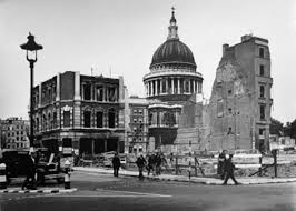 Wolfgang Suschitzky, St Pauls, London, 1942