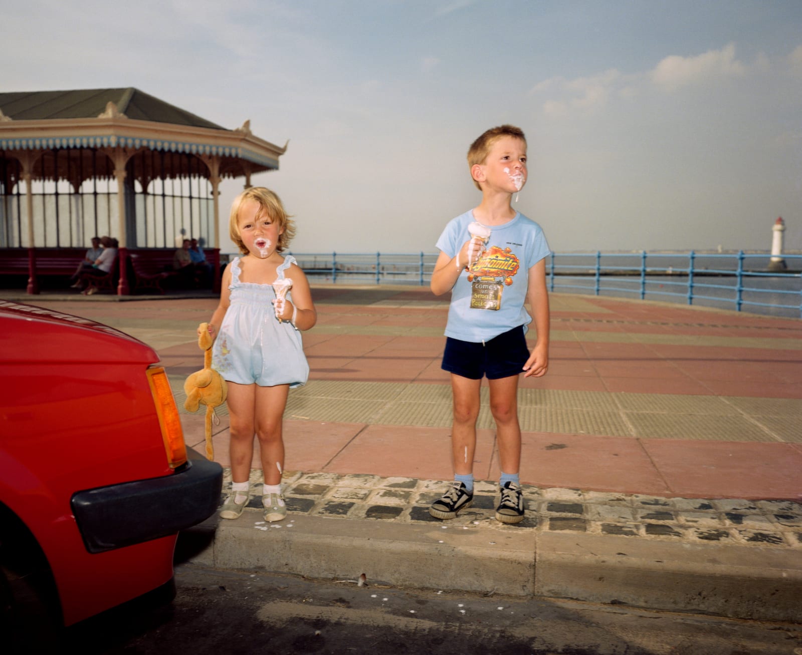 Martin Parr, Ice cream kids, New Brighton, England, 1983-85