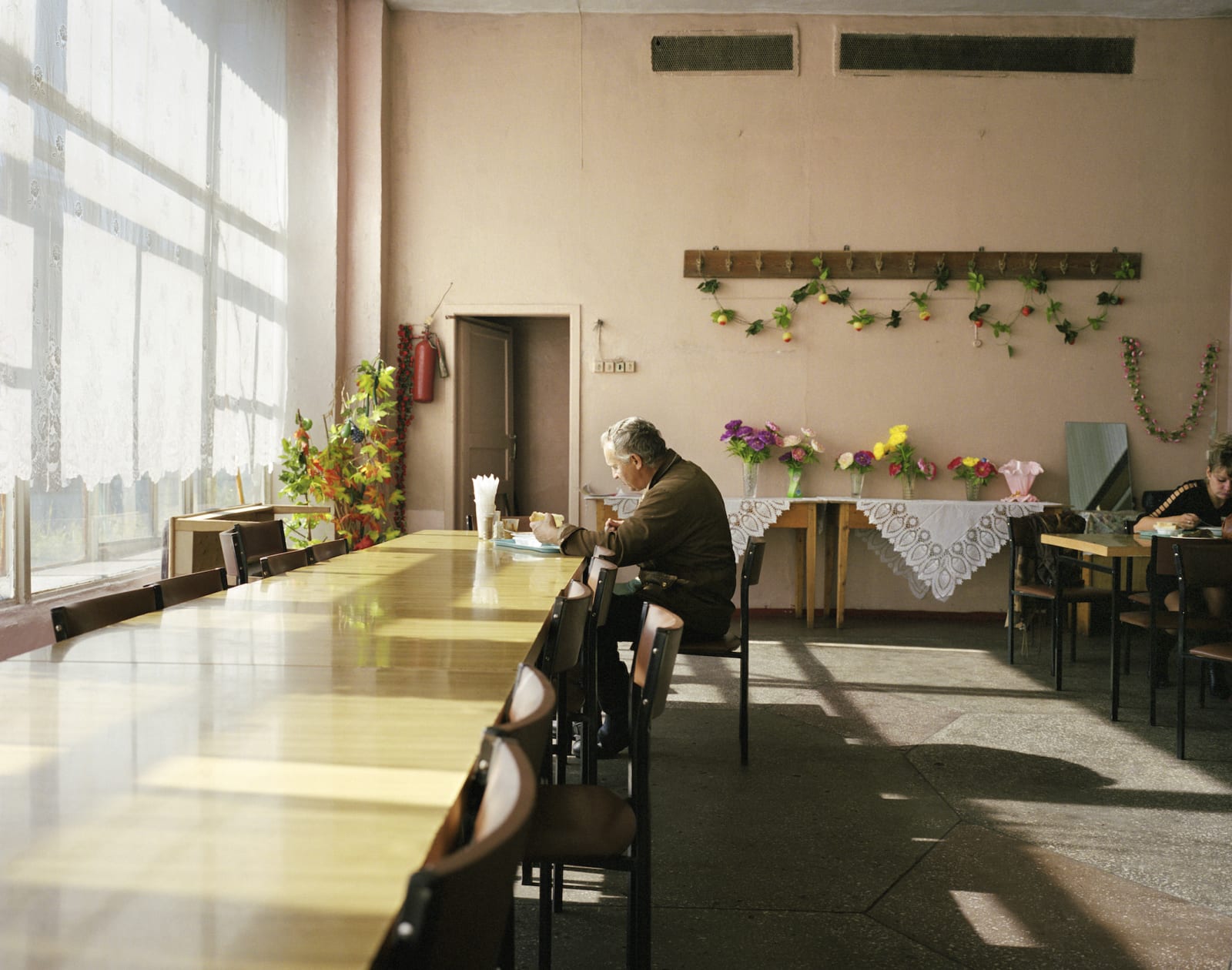 Simon Roberts, Dockworker in Petropavlovsk Port canteen, 2004
