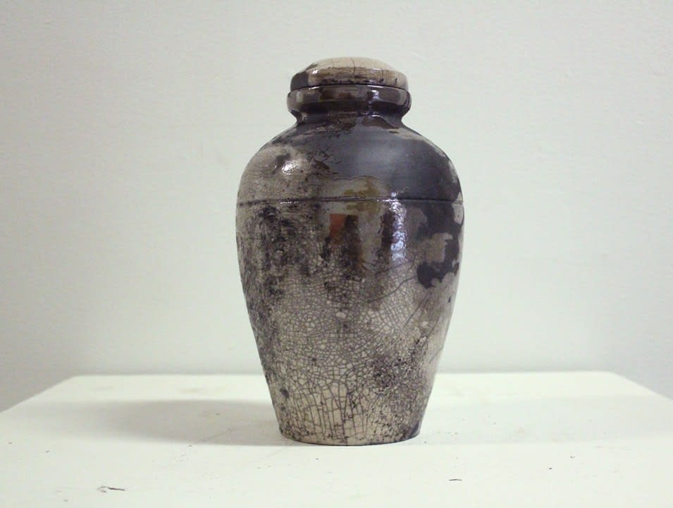 Urns, 2017