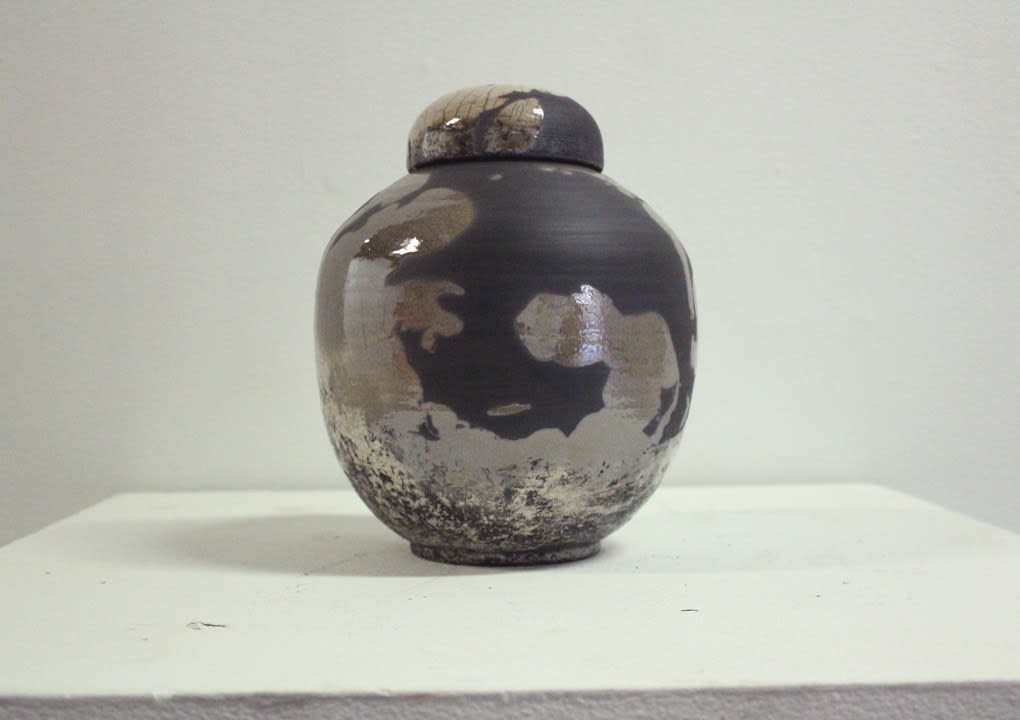 Urns, 2017