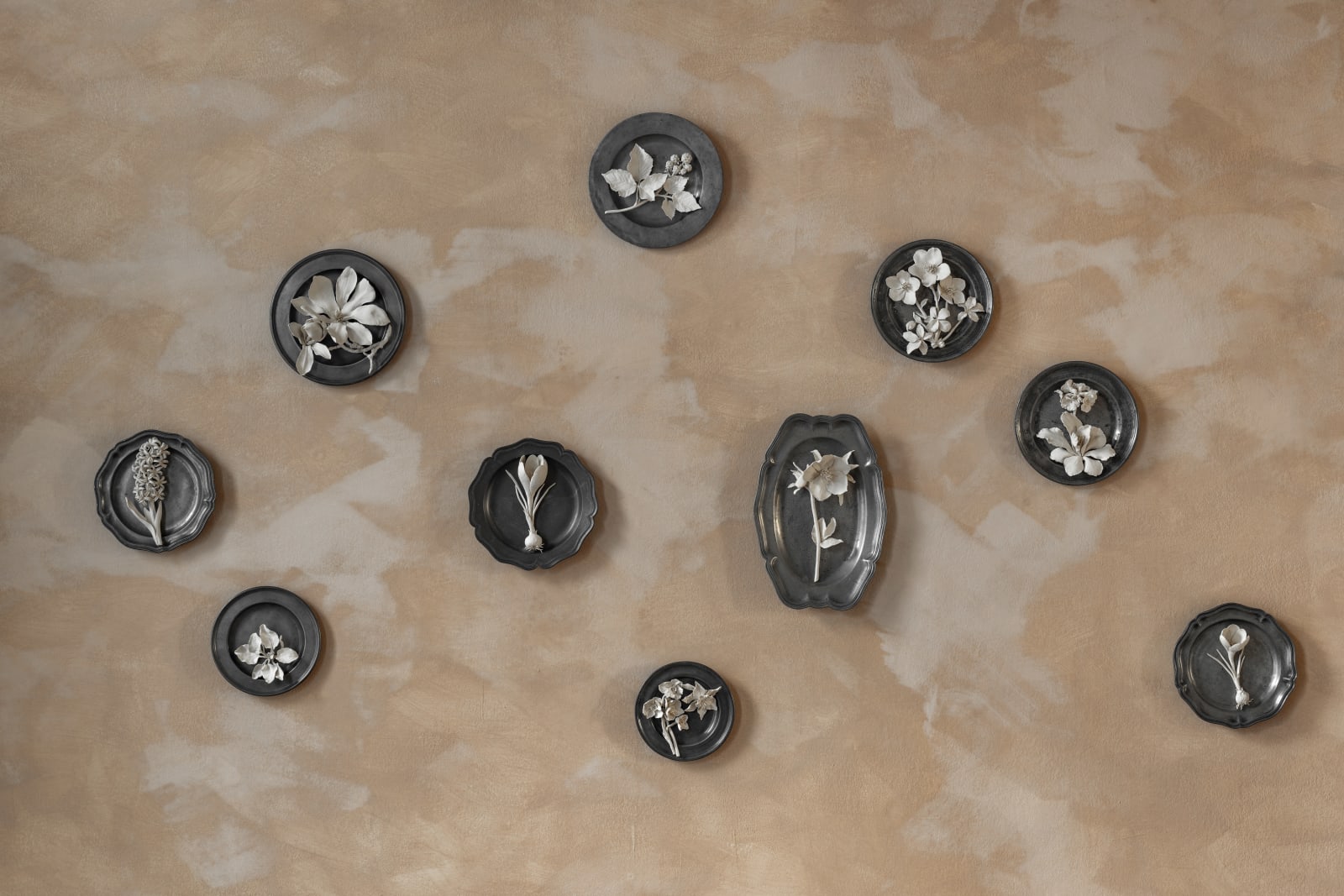 Kaori Tatebayashi, Hellebore, 2023