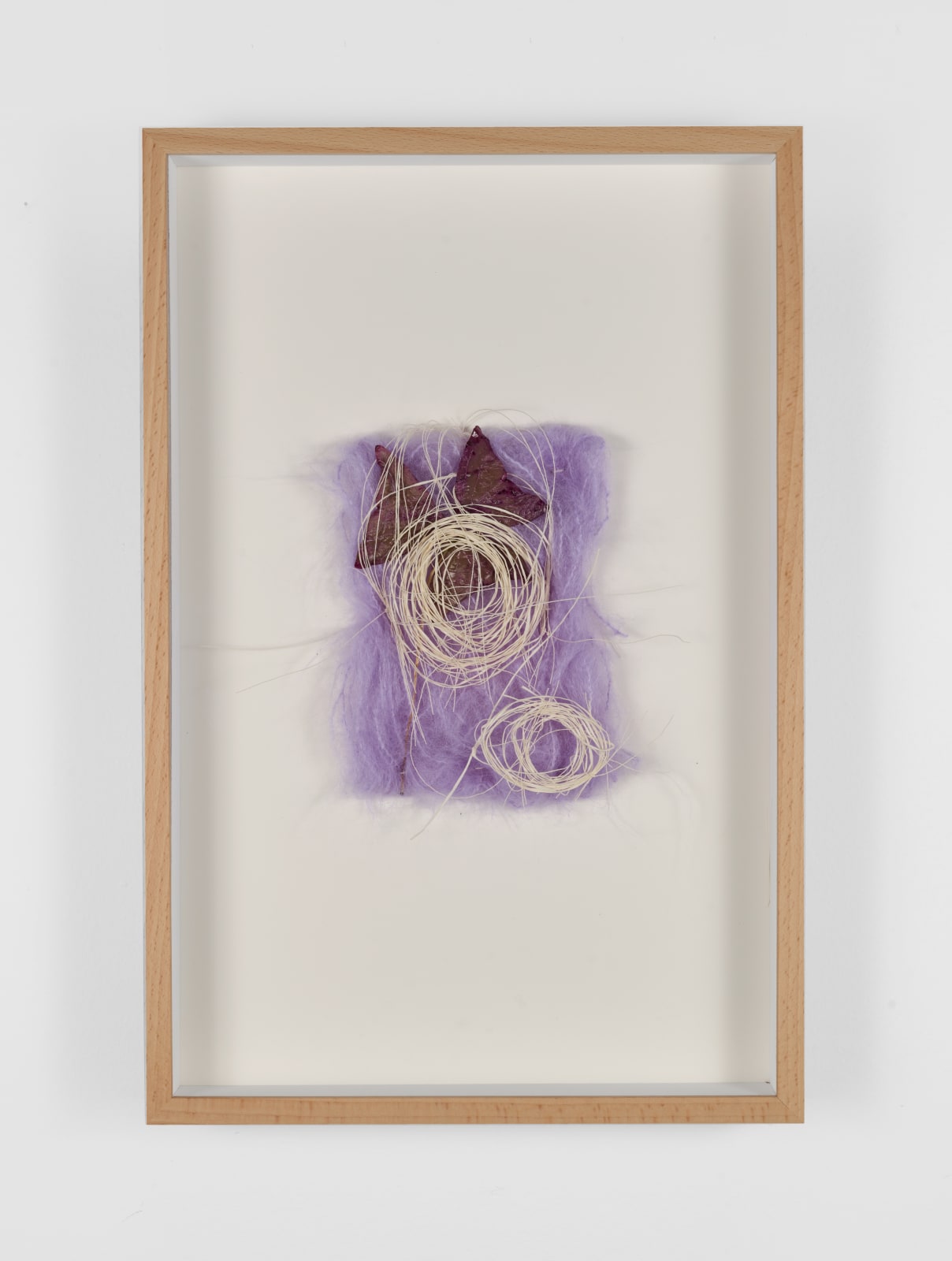 Marie Hazard, Falda con flor, 2024