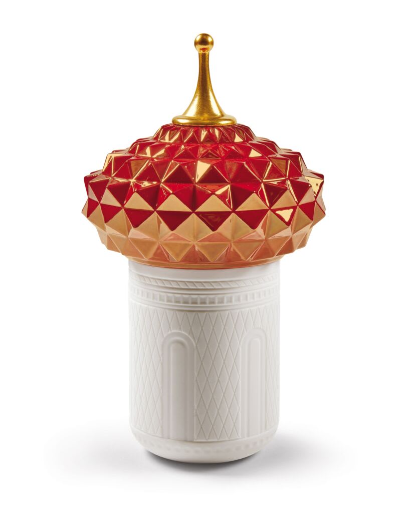 LLADRÓ, South Tower Candle 1001 Lights (rose). Night approaches Scent