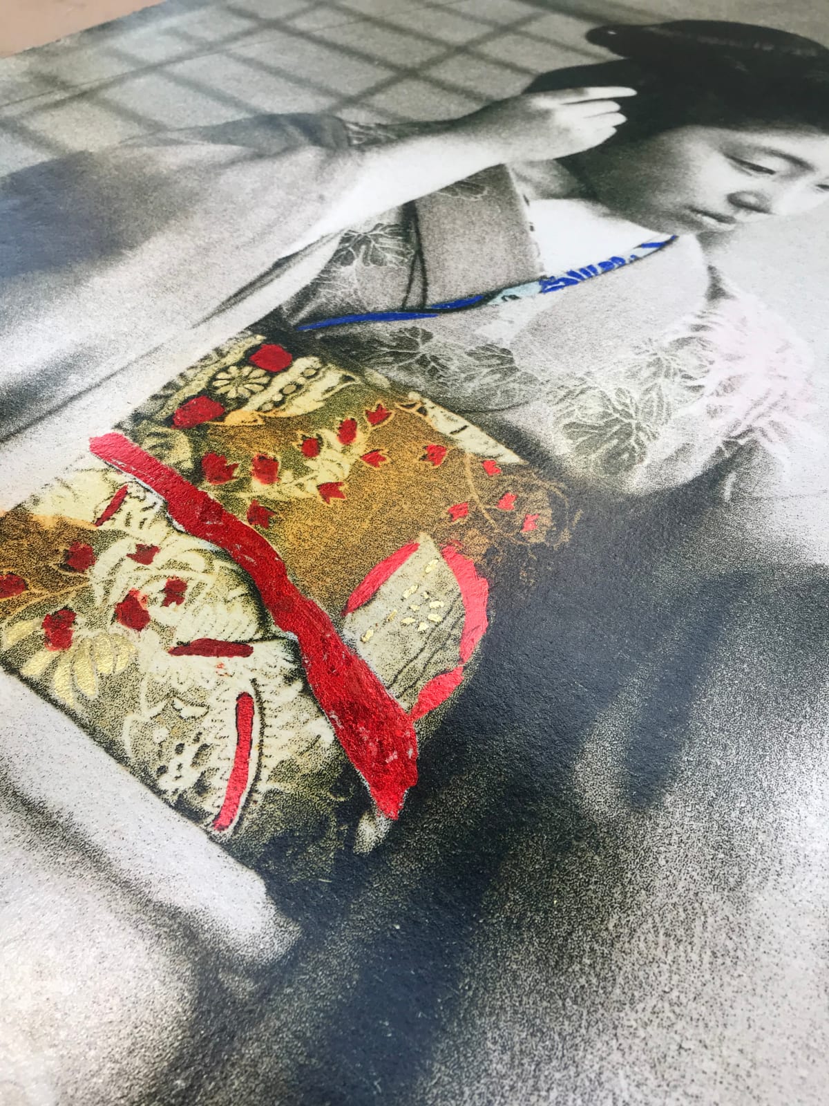Geisha Girl print Kimono details