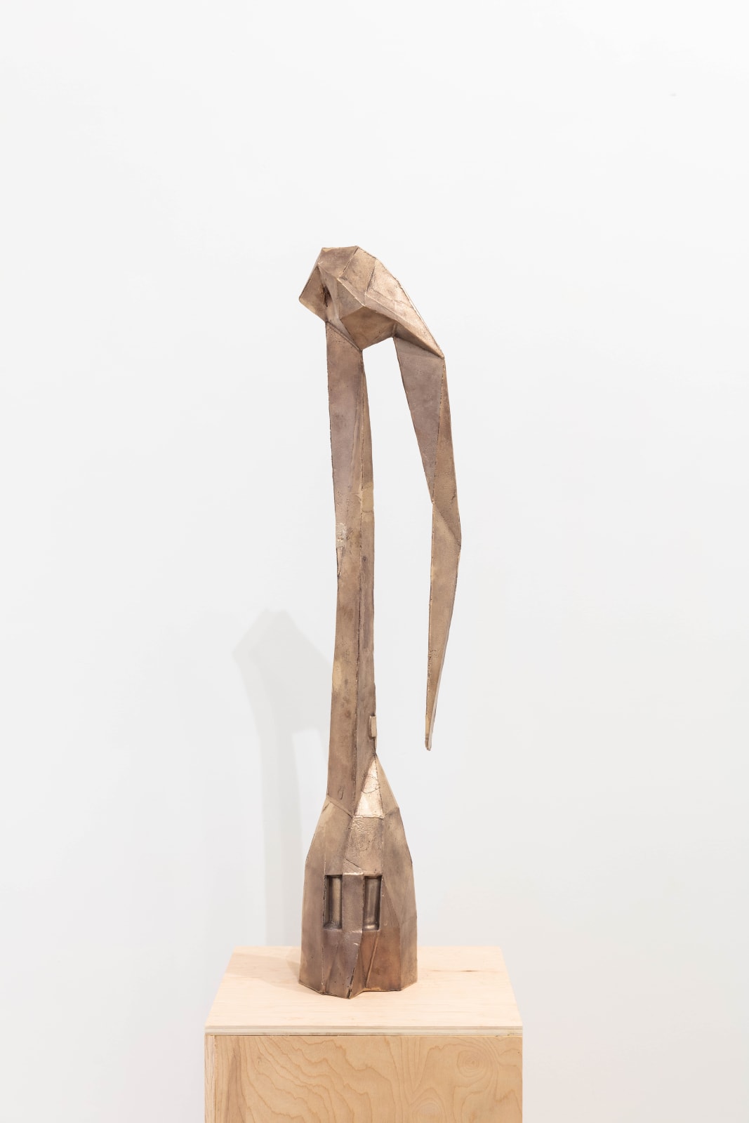 Roberto Visani, helmet with asymmetric braid, 2024