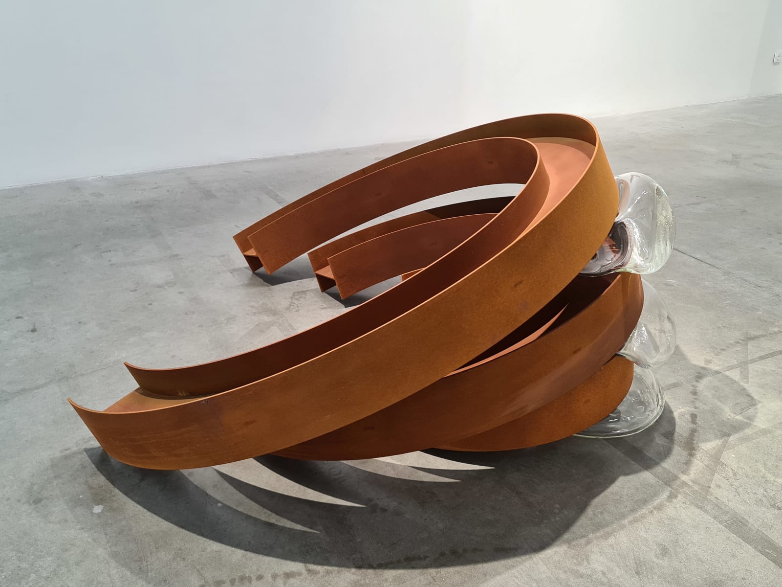 Tulio Pinto, Complicity #35, 2022