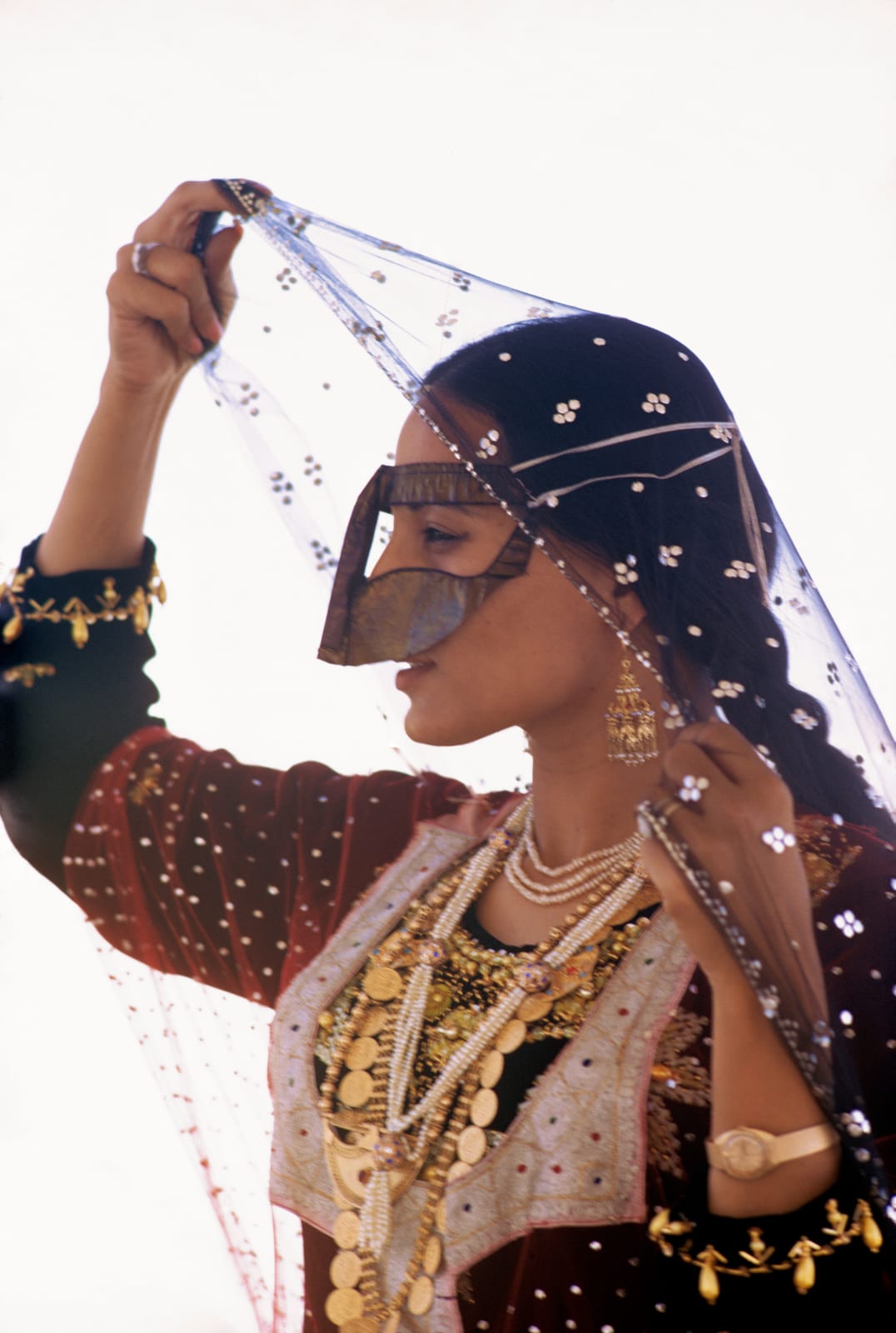 Eve Arnold, A Sheikha in her Harem, 1970