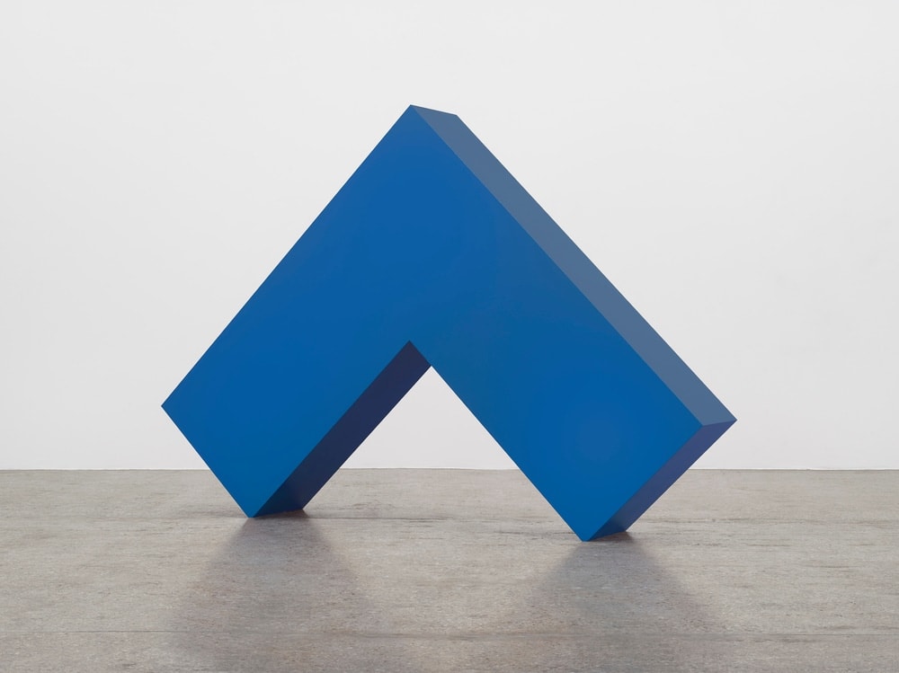 Carmen Herrera, Angulo Azul, 2017